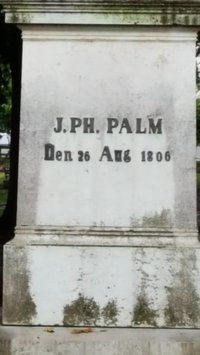 Inschrift am Sockel des Palmdenkmals im Palmpark zu Braunau am Inn